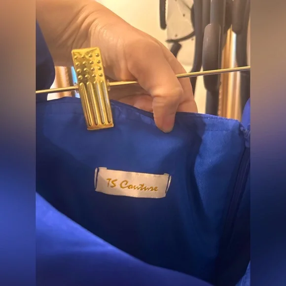 A-line Elegant Off-Shoulder Blue Gown - Picture 5 of 15